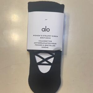 ALO Yoga Women's Black Strappy Grip Socks M/L